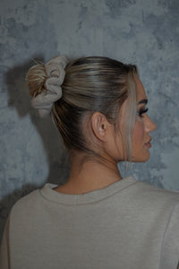 LOUNGE SCRUNCHIE